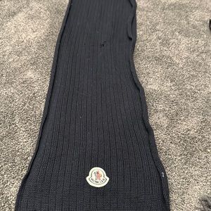 moncler scarf
